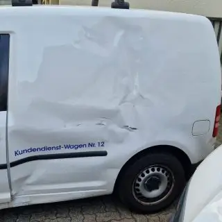 Unfall Daxlanden Kleintransporter